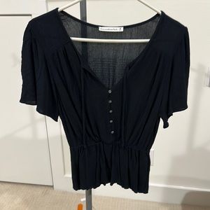 A&F flutter sleeve top